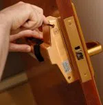 Locksmith Key Store Fort Lauderdale, FL 954-366-2510 - new-locks-installation